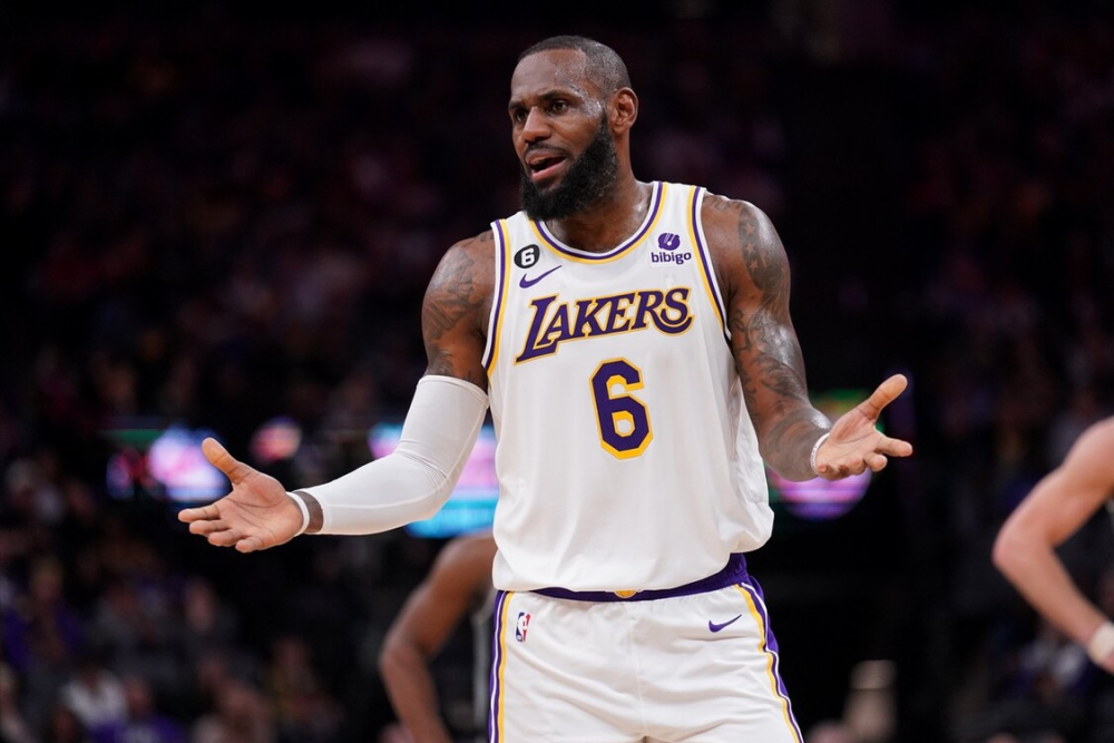 赛后体能课后，尼斯扳平良机备战欧篮联，底气十足，赛程密集仍需轮换(尼斯赛程500)