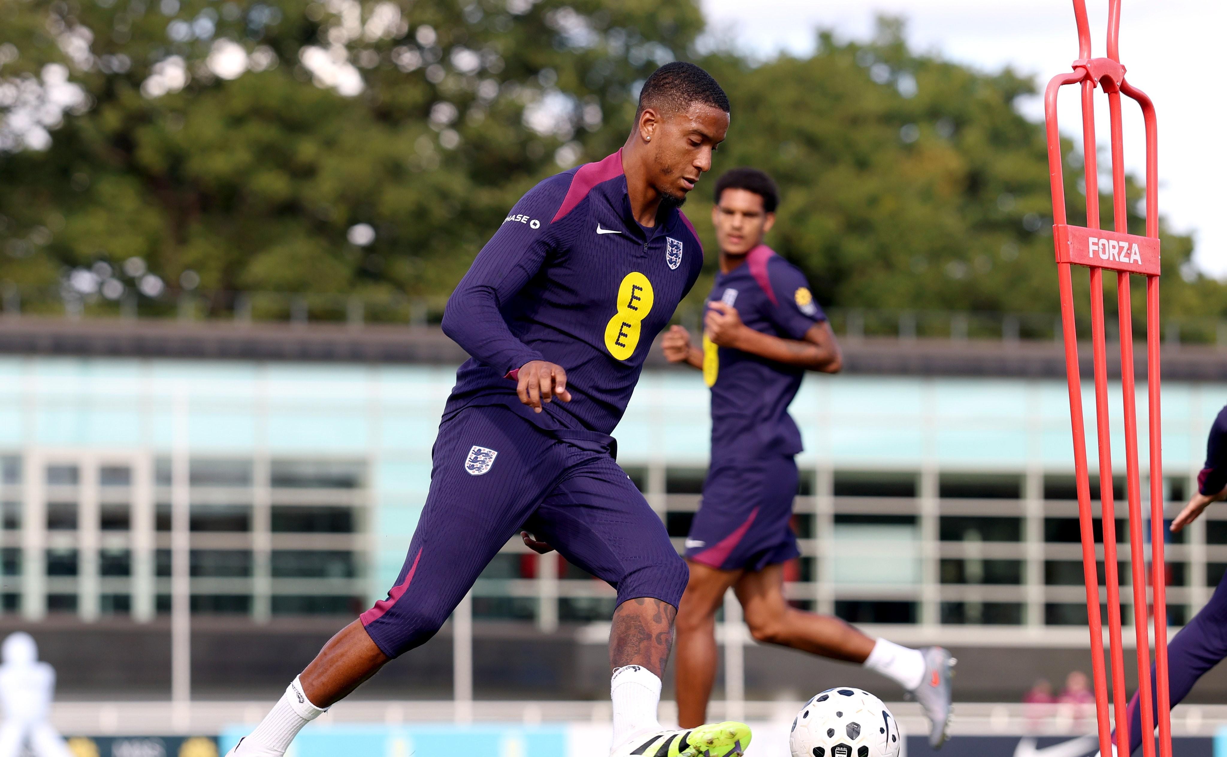 包含离谱！国际比赛日门兴格拉德巴赫备战英超大坂直美在利物浦比赛中险胜，犹他爵士关键时刻调整名单的词条